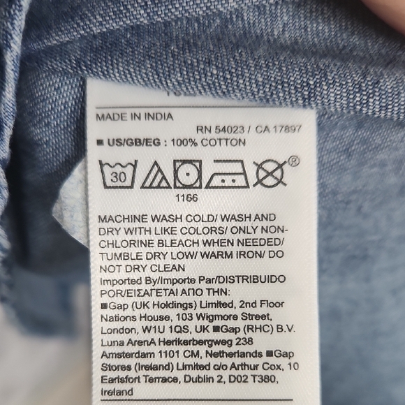 Gap Denim Button-Up Shirt - Picture 9 of 10